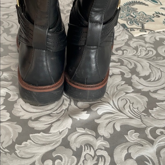 Tommy Hilfiger - Picture 6 of 9